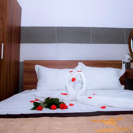 Truong Phuc Vinh Hotel Фантхьет Экстерьер фото