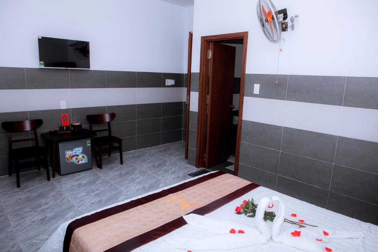 Truong Phuc Vinh Hotel Фантхьет Экстерьер фото